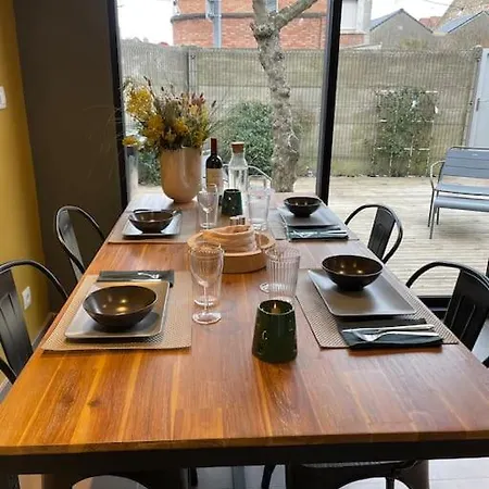 Le 104 Maison Avec Terrasse Proche De La Mer Holiday home Dunkirk