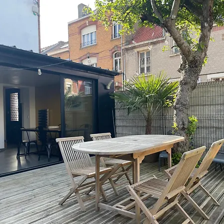 Le 104 Maison Avec Terrasse Proche De La Mer Holiday home